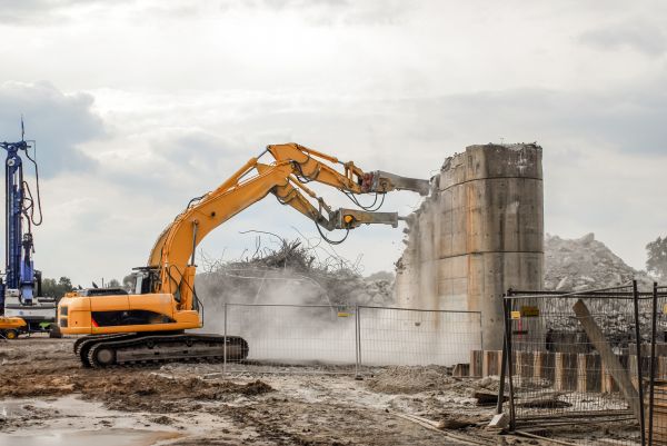 Silo Demolition in Huntersville